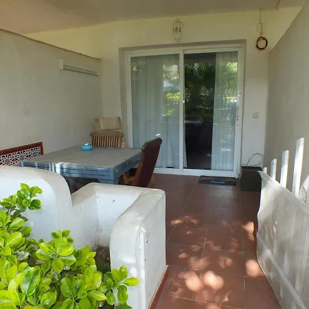 En Planta Baja Con Piscina Comunitaria En Roses, Cerca De Playas Y Actividades - Es-204-47 Roses
