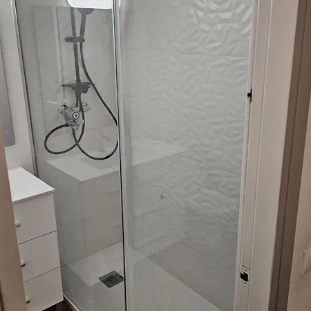 En Planta Baja Con Piscina Comunitaria En Roses, Cerca De Playas Y Actividades - Es-204-47 Apartment Roses